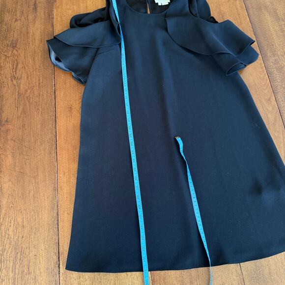 Kate Spade Flounce Flutter Sleeve Black Crepe Shift Dress Sz Sml LBD Pearl - Picture 13 of 14